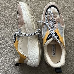 Steve Madden chunky tennis shoes